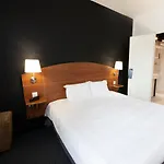 Kyriad Ferrand Centre Hotel 3*