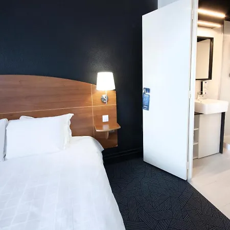 Hotel Kyriad Ferrand Centre