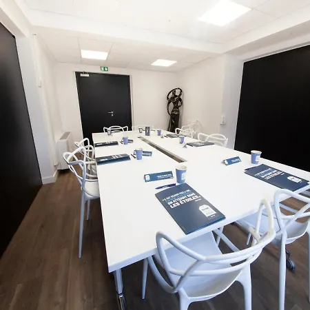 Ξενοδοχείο Kyriad Ferrand Centre 3*