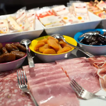 Kyriad Ferrand Centre Hotel 3*