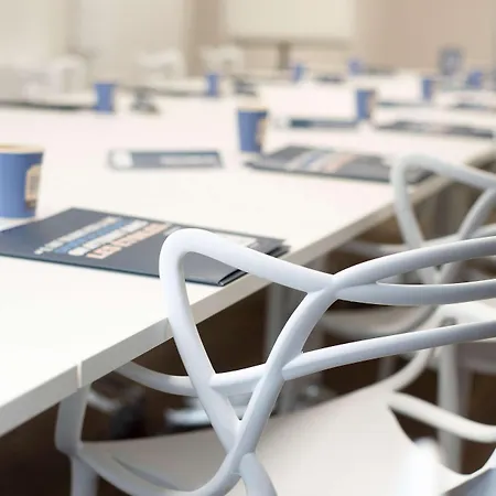 Kyriad Ferrand Centre 3*