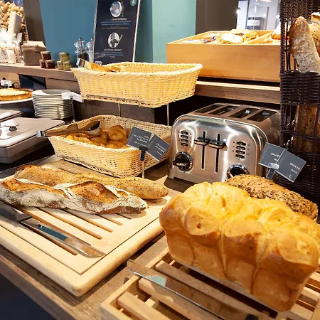 Kyriad Ferrand Centre Hotel 3*