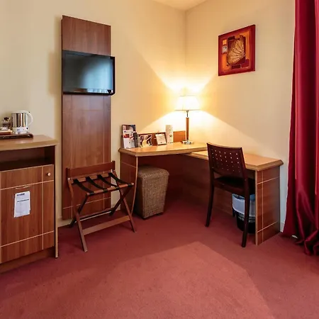 Hotel Kyriad Ferrand Centre