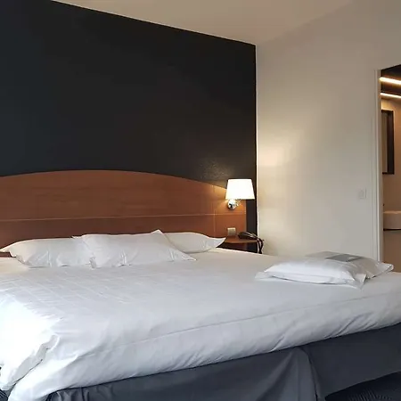 Ξενοδοχείο Kyriad Ferrand Centre 3*