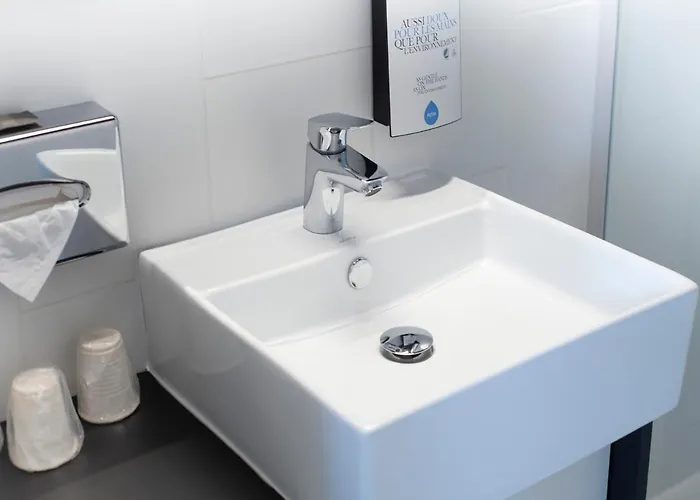 Kyriad Ferrand Centre Clermont-Ferrand