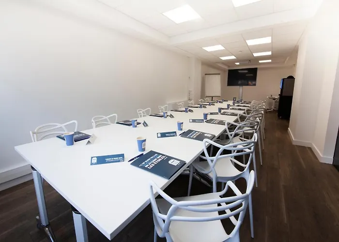 Kyriad Ferrand Centre Hotel Clermont-Ferrand