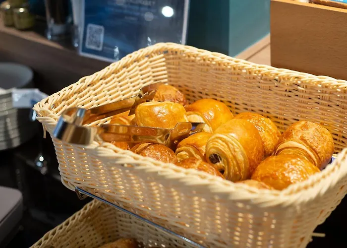 Hotel Kyriad Ferrand Centre