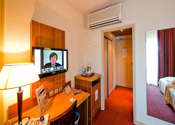 Ξενοδοχείο Kyriad Ferrand Centre